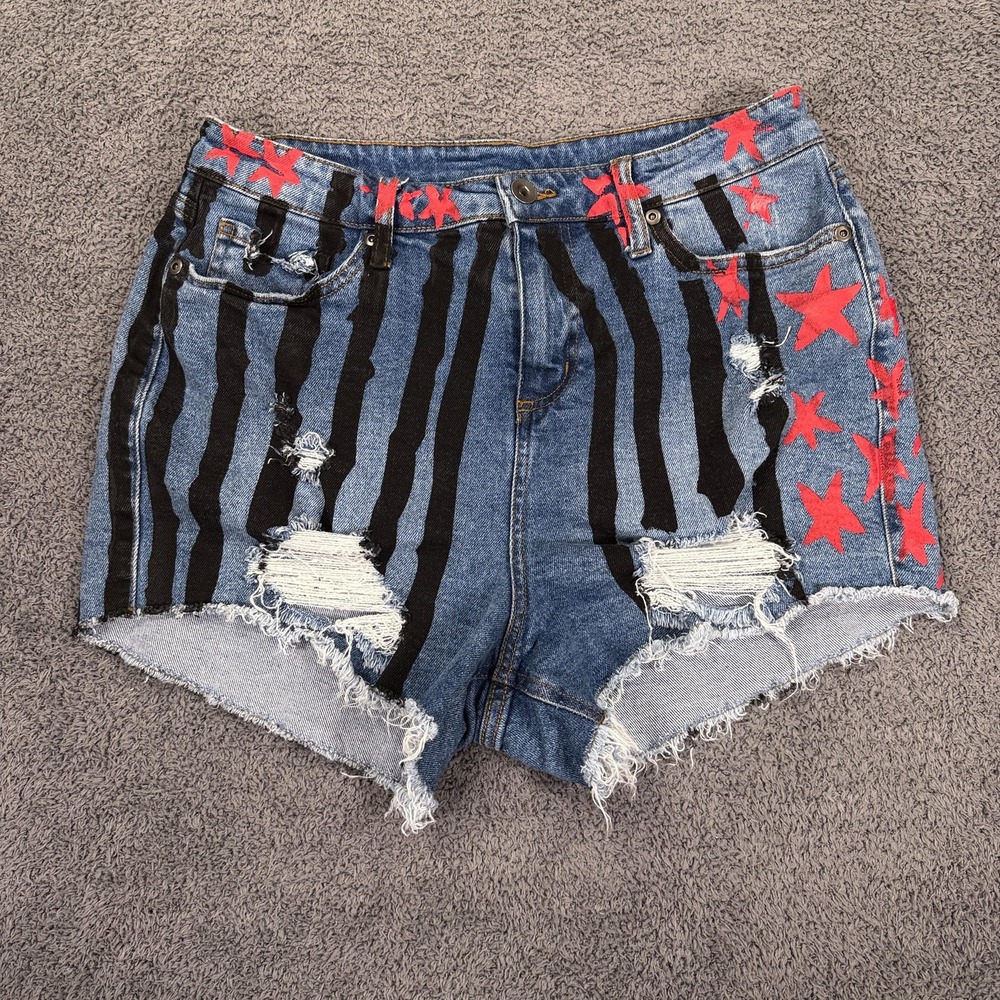 Her Universe Birds of‎ Prey Harley Quinn Shorts Juniors 7 Denim Stars Stripes